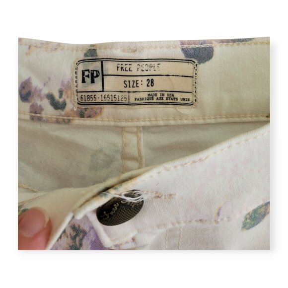 Free People Cream Lavender Floral Bohemian Flare Jeans Size 28 Phoebe Buffay - Picture 5 of 14
